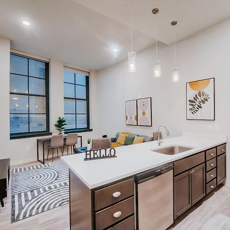 Frontdesk Athlon Apts Downtown Cleveland Διαμέρισμα Δωμάτιο φωτογραφία