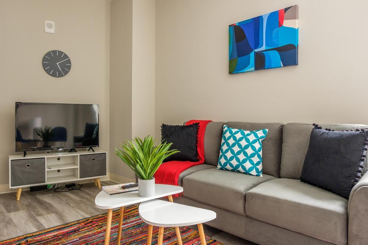 Frontdesk Athlon Apts Downtown Cleveland Διαμέρισμα Δωμάτιο φωτογραφία