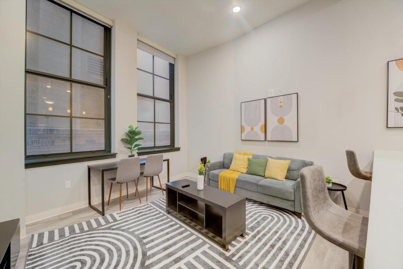 Frontdesk Athlon Apts Downtown Cleveland Διαμέρισμα Δωμάτιο φωτογραφία